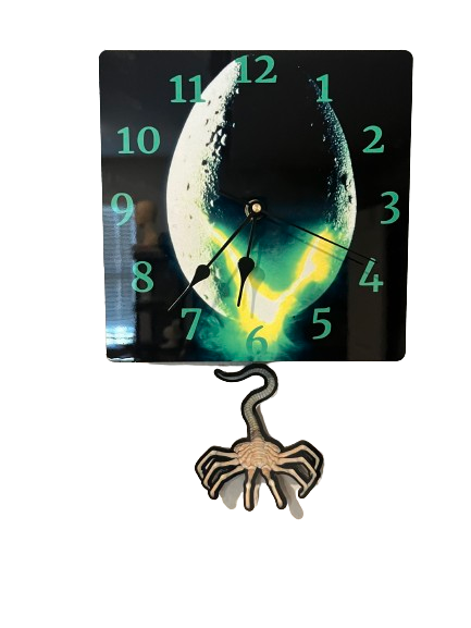 Alien Xenomorph Eg Face Hugger Wall Clock